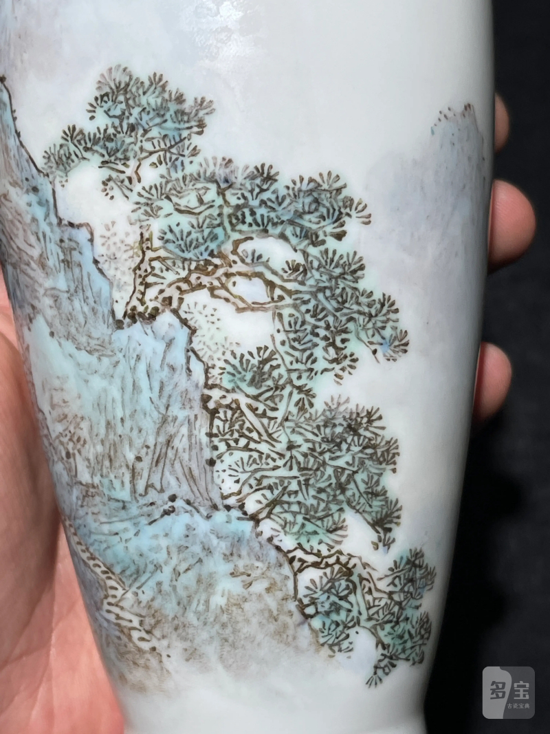 70年代 薄胎粉彩山水纹瓶一对 - 图19